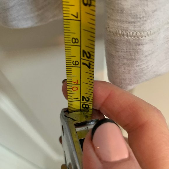 Lululemon Cocoon Wrap Jacket, Asymmetrical zip, size 4 - Picture 5 of 6